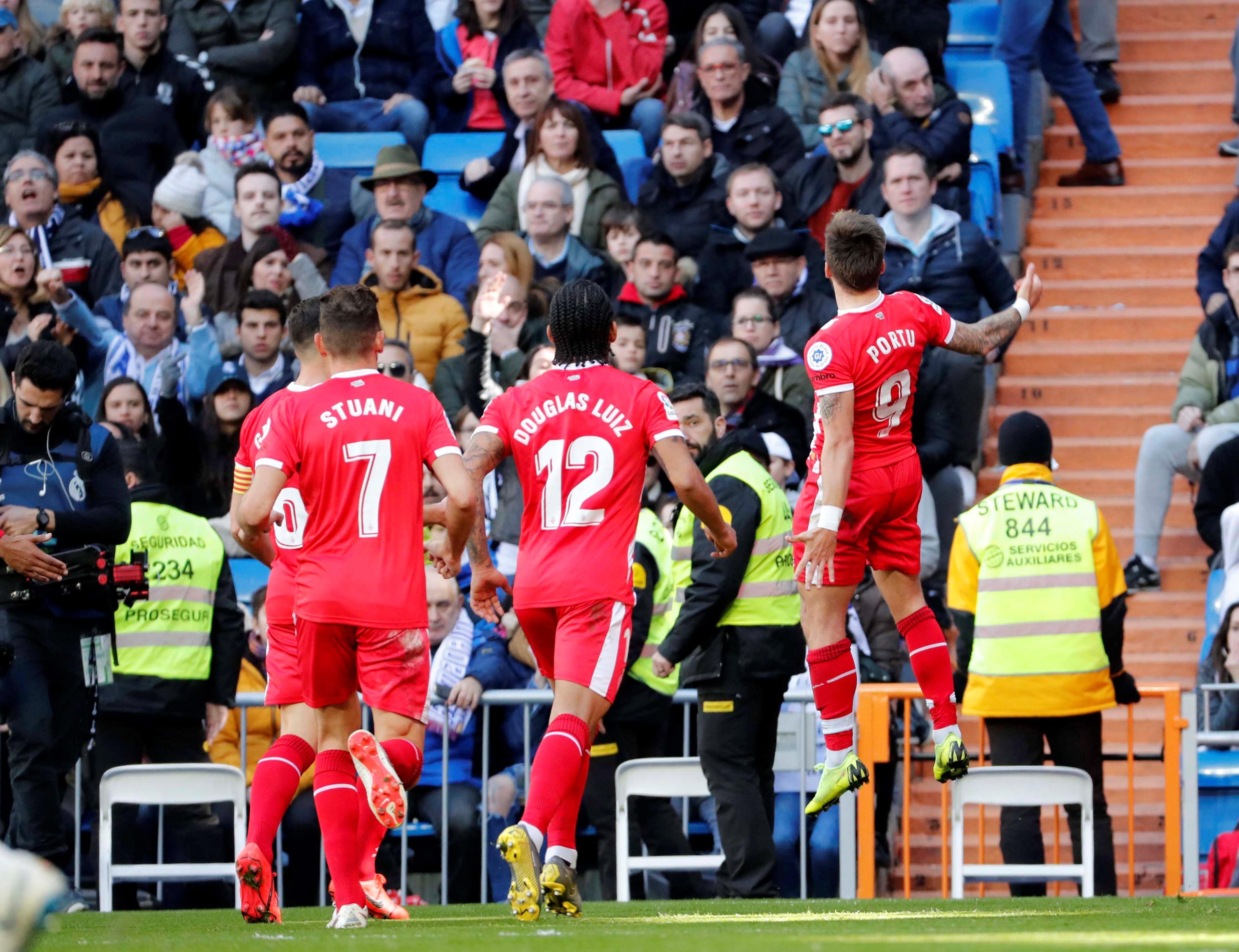 随着关于德 随着关于德